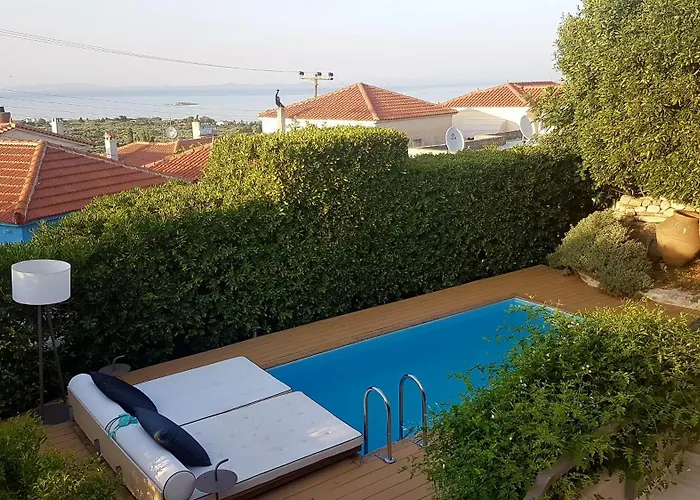 Feel Like Home In Lesvos